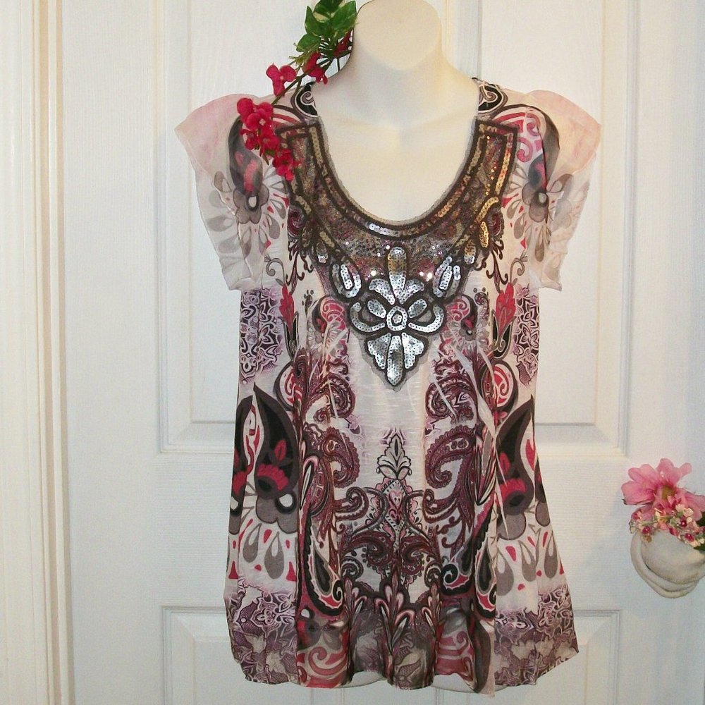 ENERGE Sz M Sequined Paisley Top Flutter Sleeve